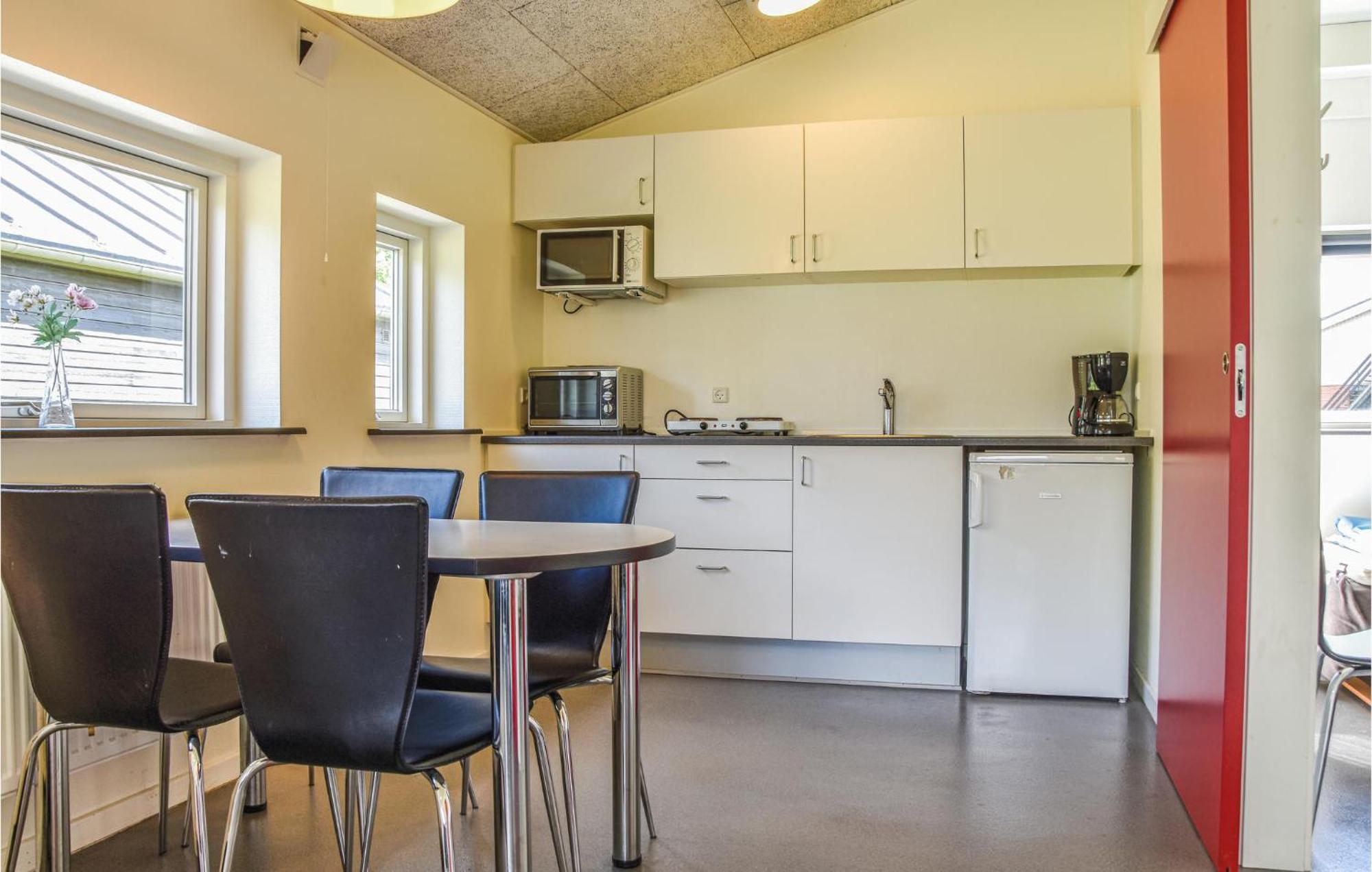 Awesome Home In Spjald With Wifi Bagian luar foto